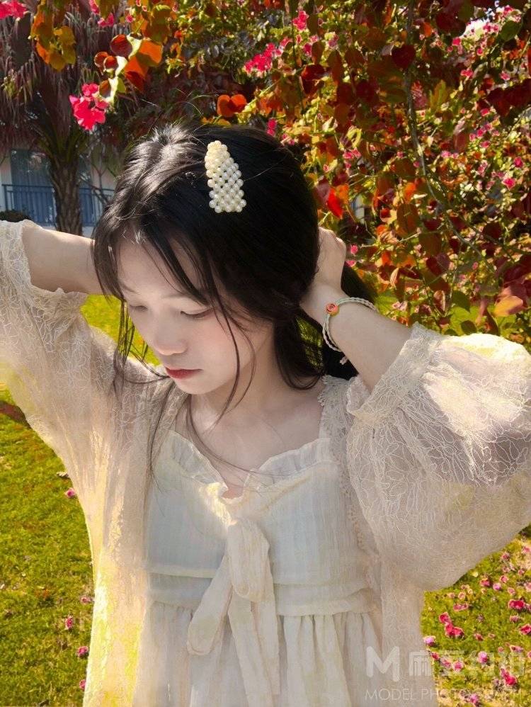 清新模特