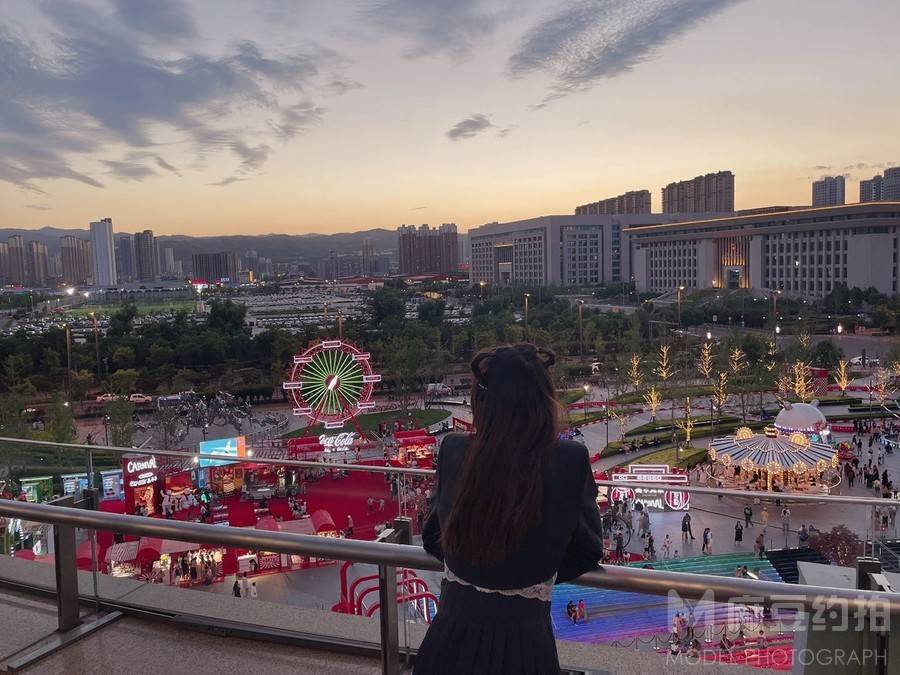 夜景模特