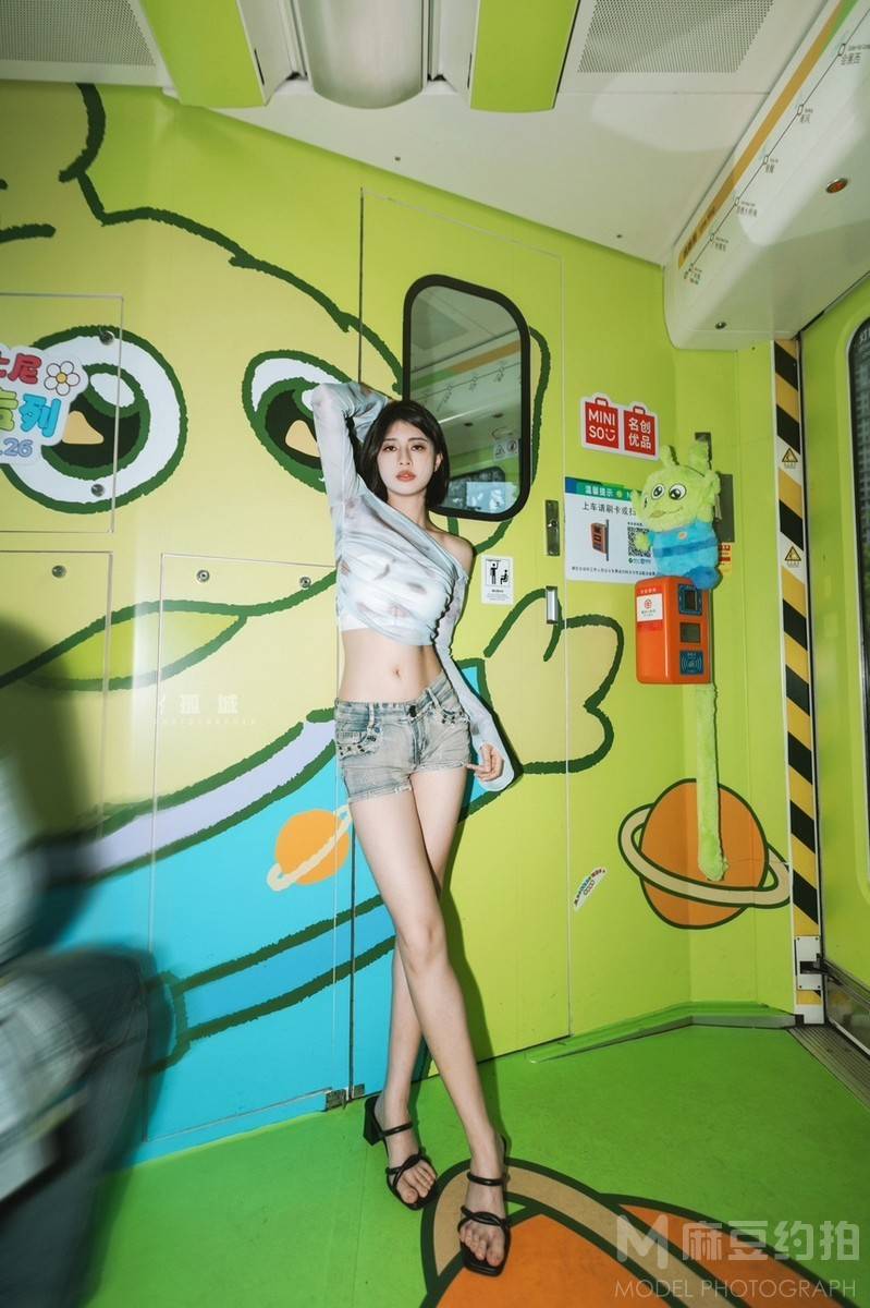 清新模特
