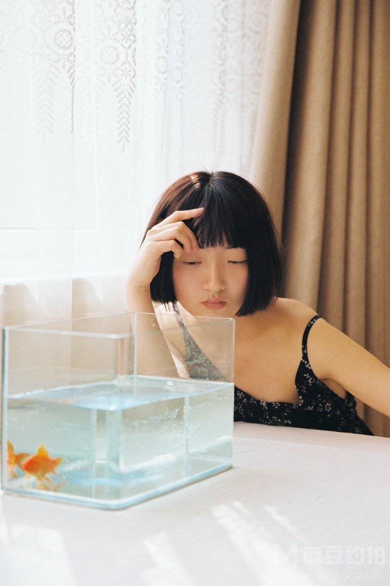 胶片模特
