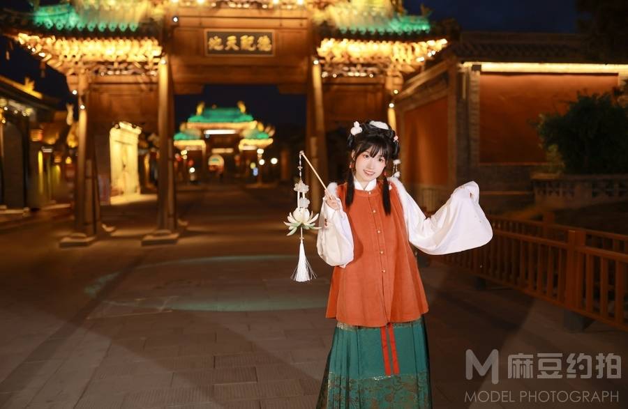 汉服模特