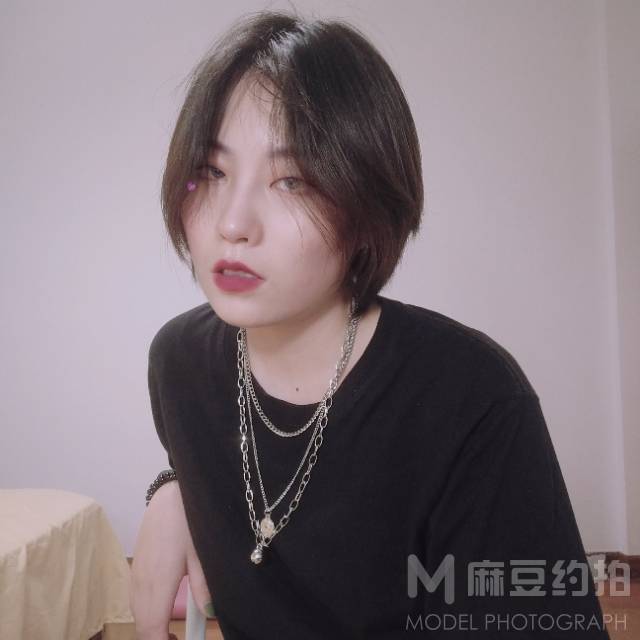 纪实模特