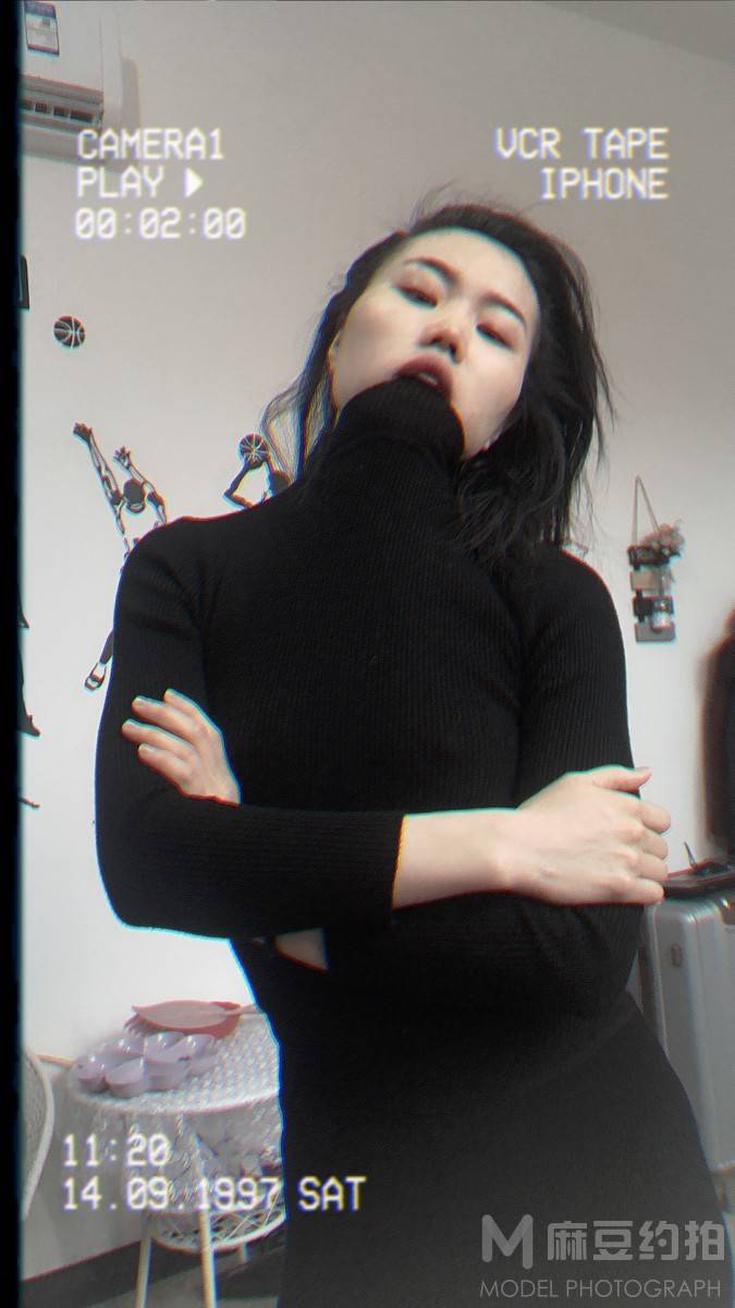 情绪模特