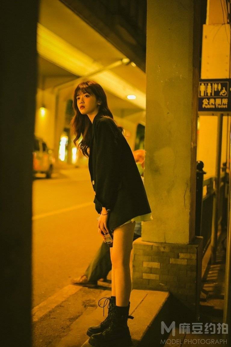 夜景模特