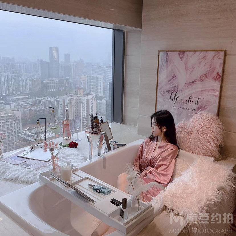 夜景模特