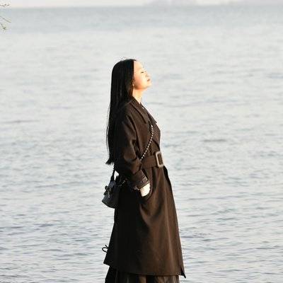黑白模特