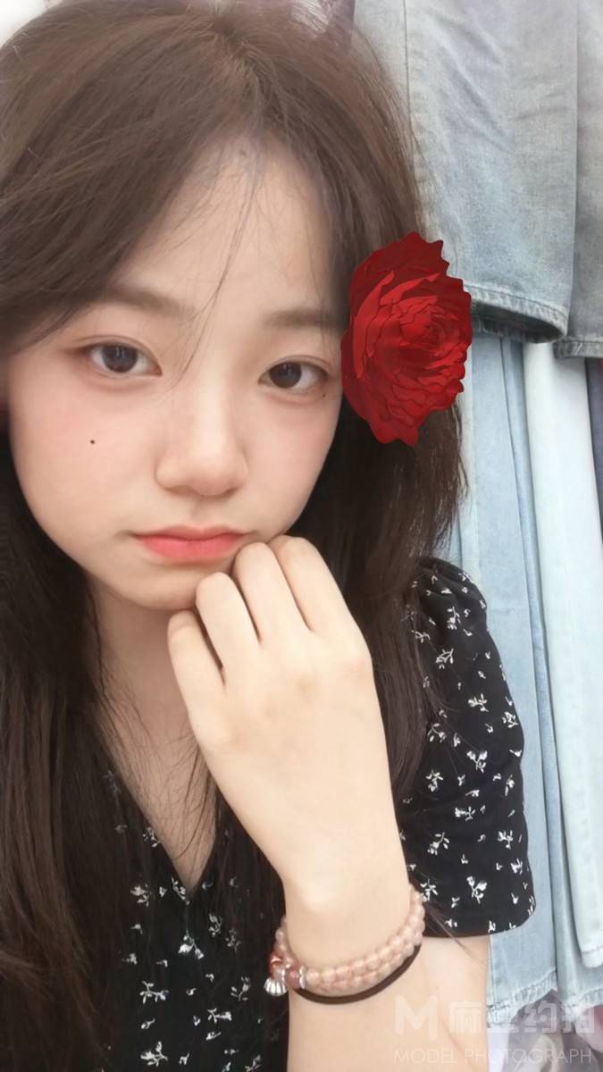 清新模特