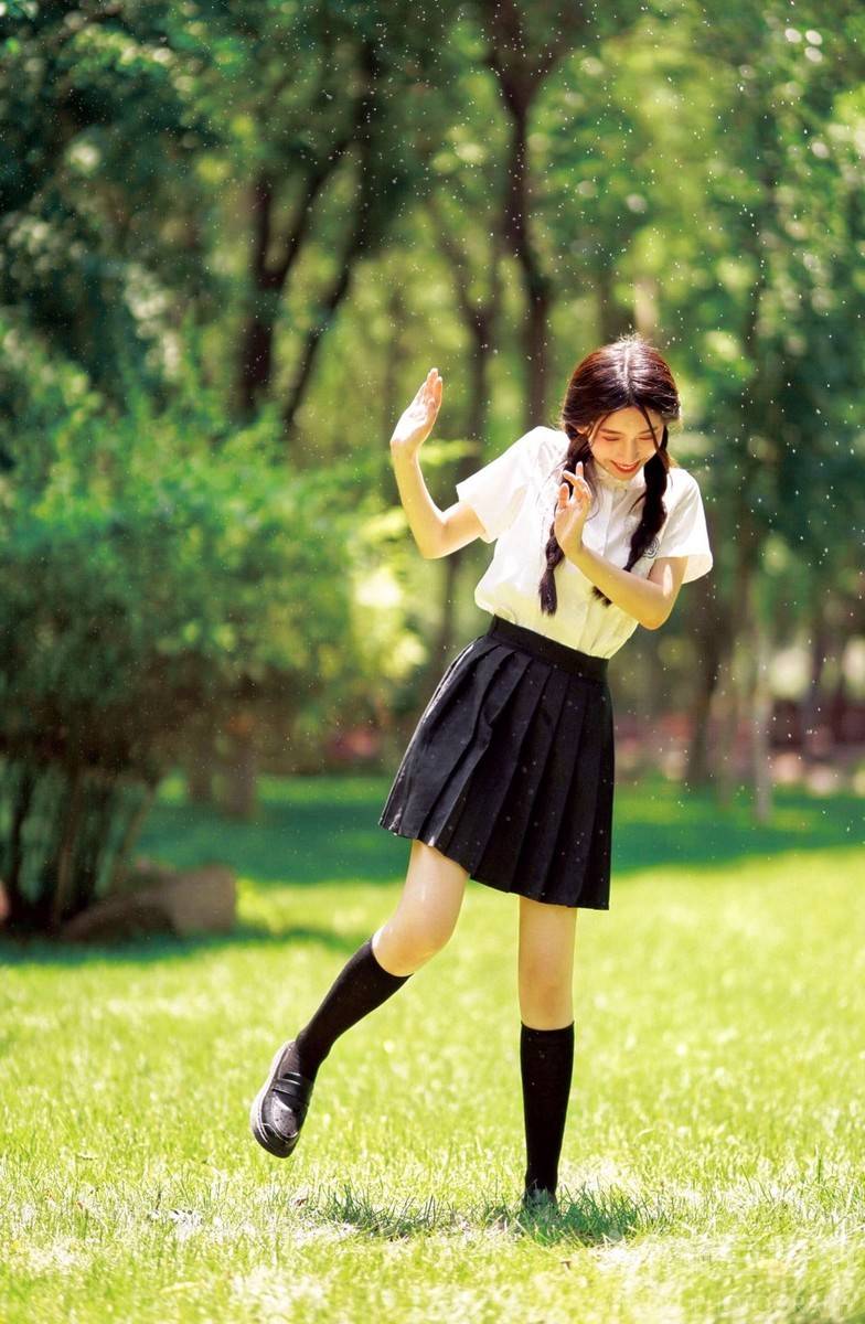 校园模特