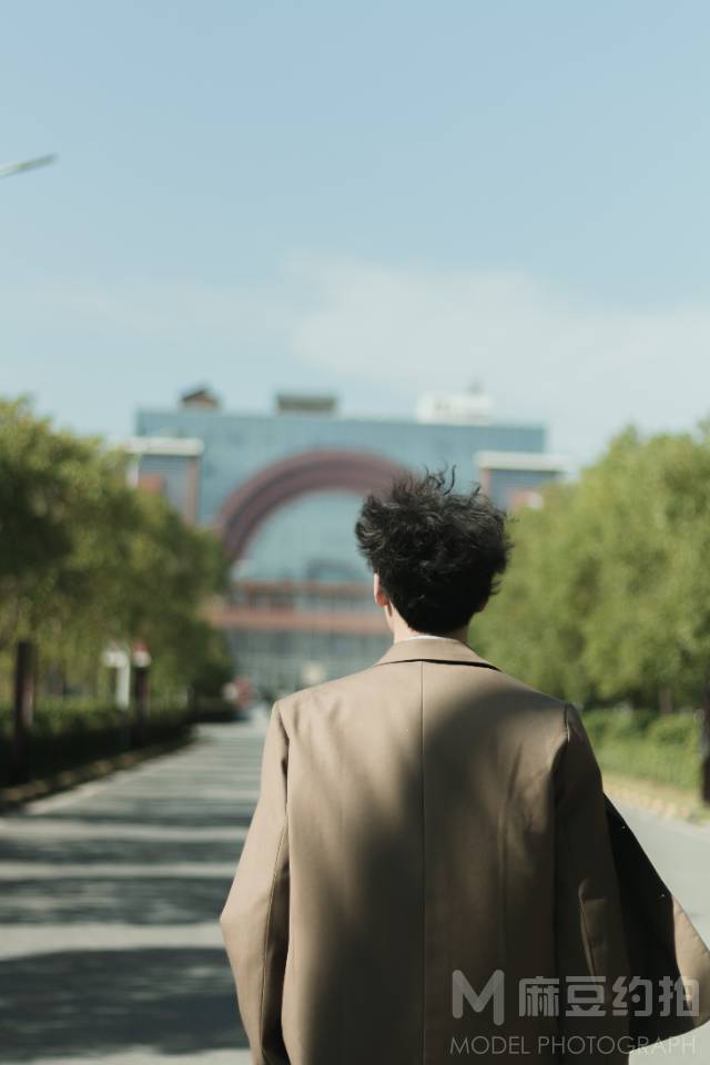 校园模特