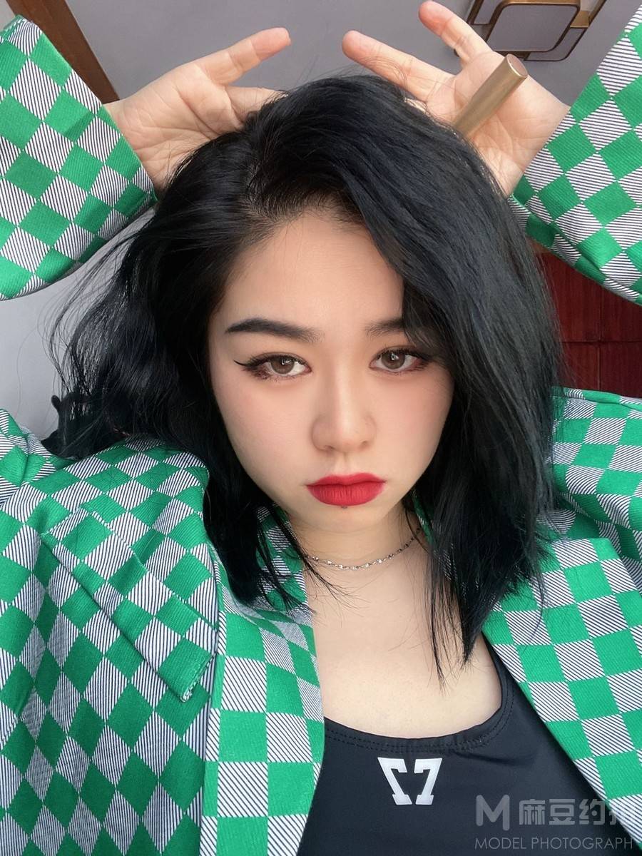 妆容模特