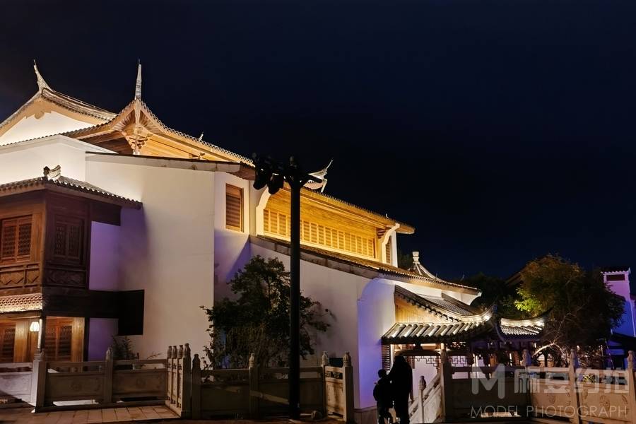 夜景模特