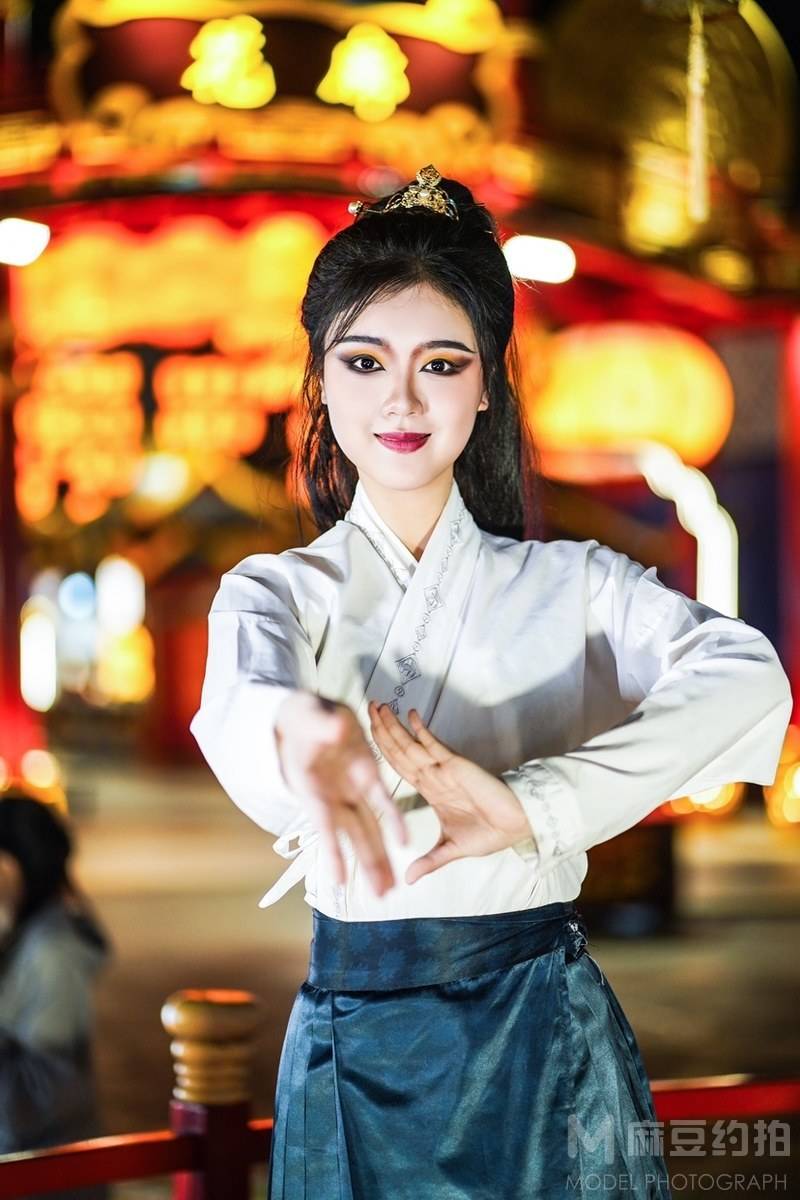 夜景模特