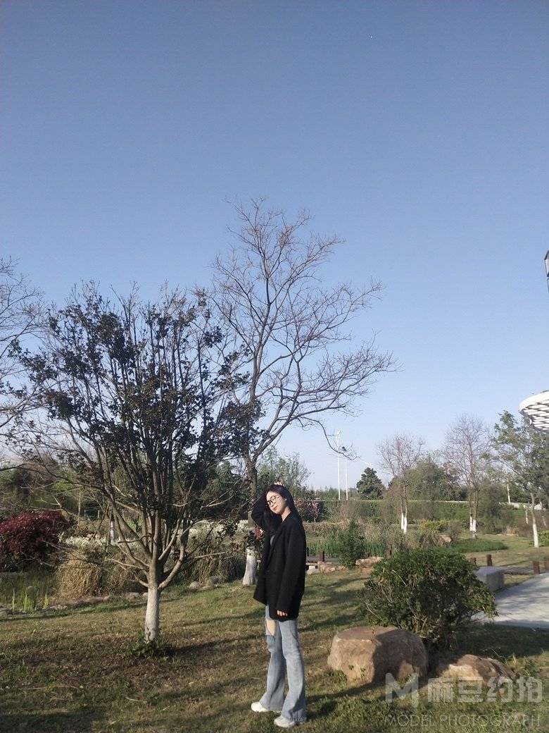 校园模特