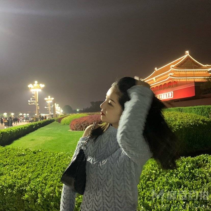 校园模特