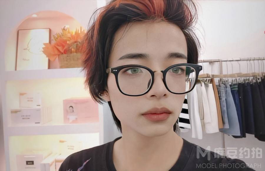 暗黑模特