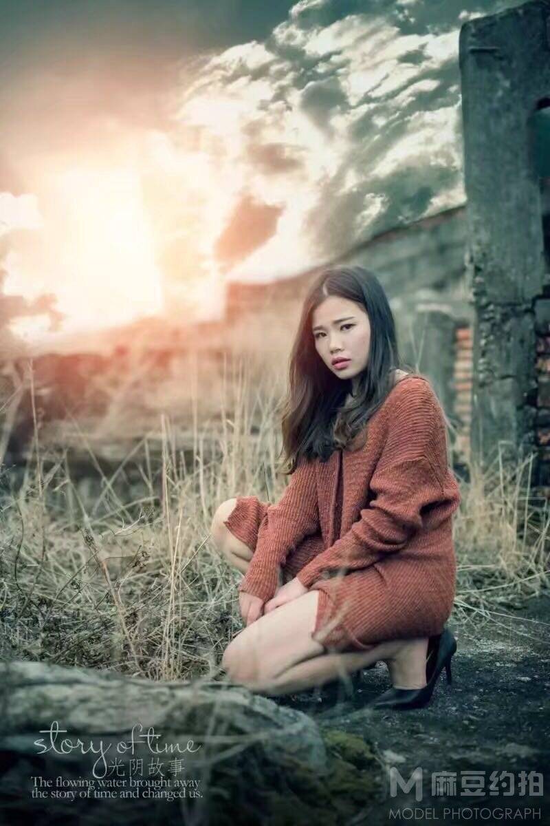 情绪模特
