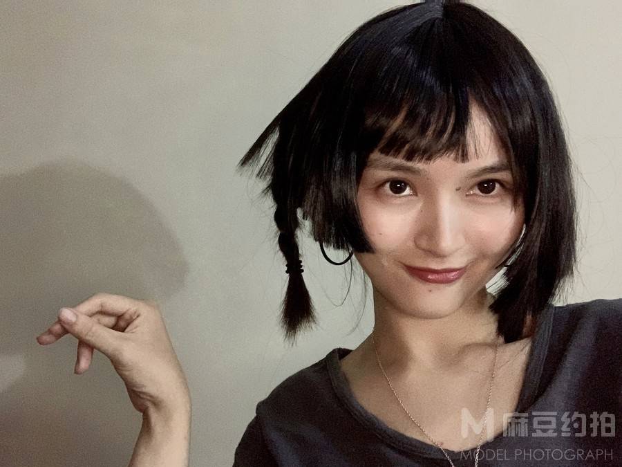 黑白模特