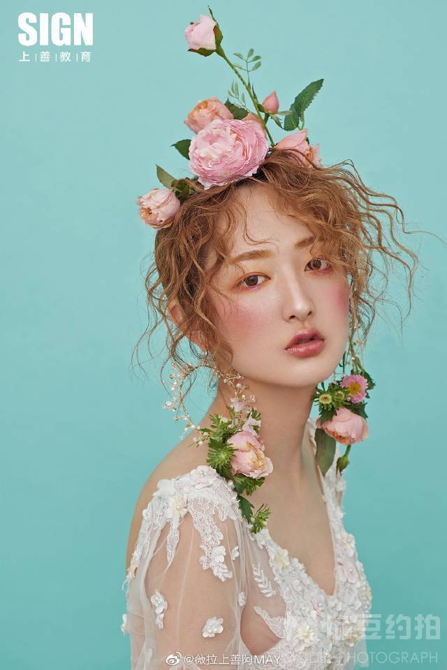 妆容模特