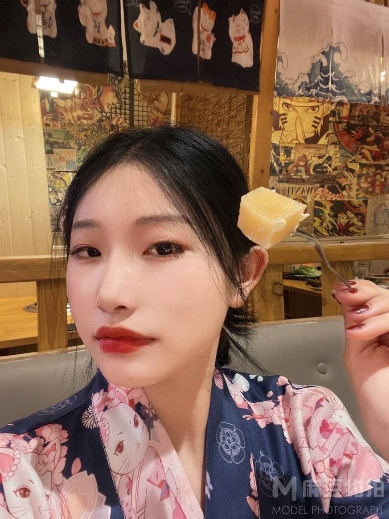 妆容模特