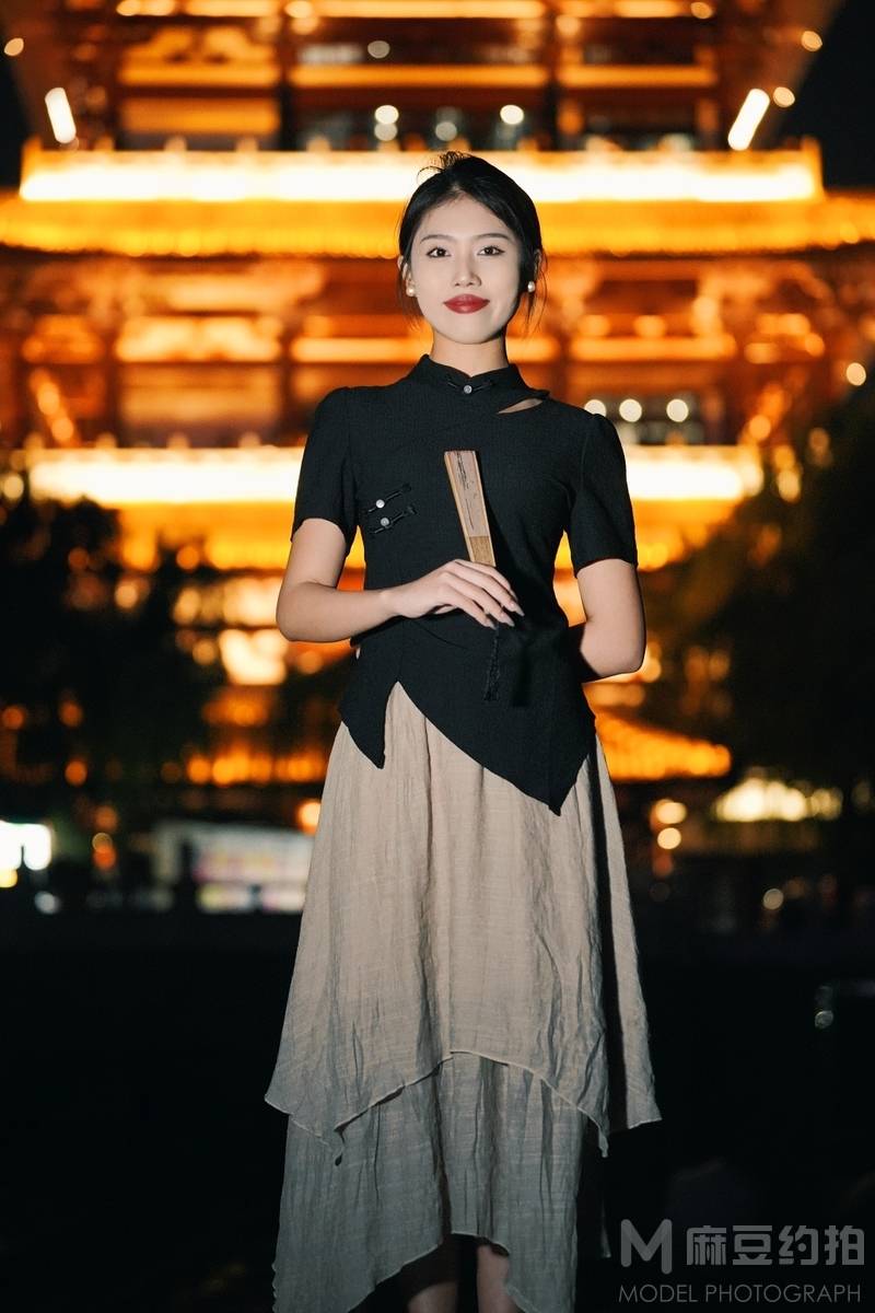 夜景模特
