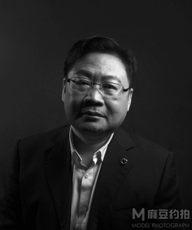 黑白模特
