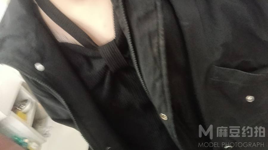 黑白模特
