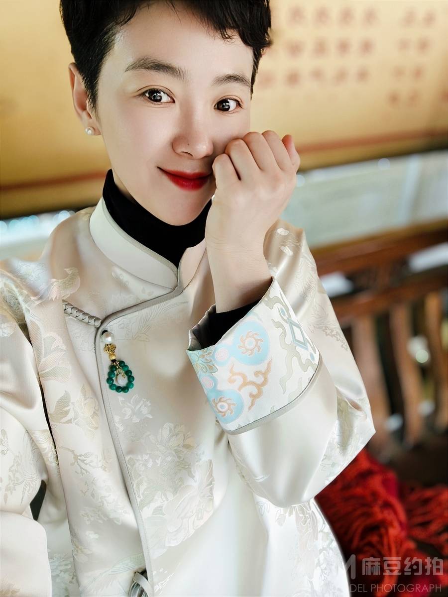 宝丽来模特