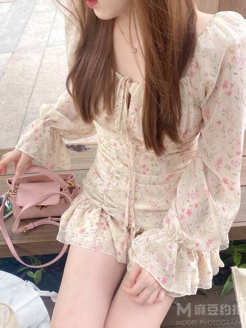 清新模特
