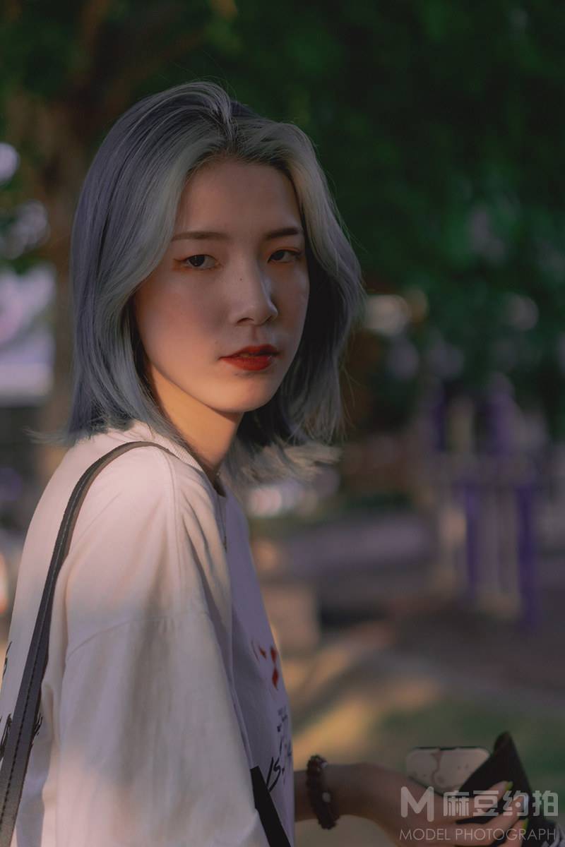 校园模特