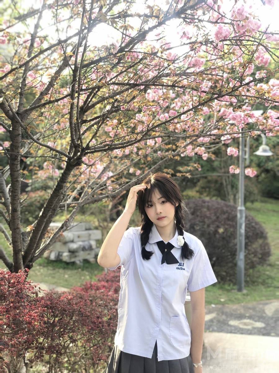校园模特