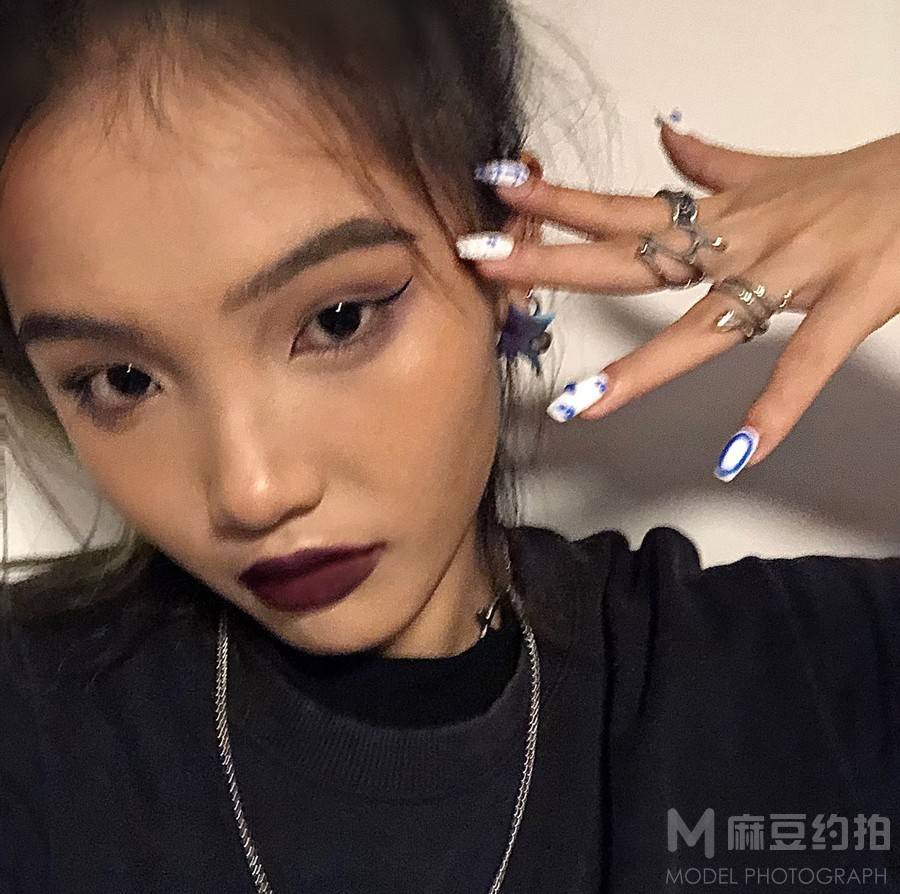 暗黑模特