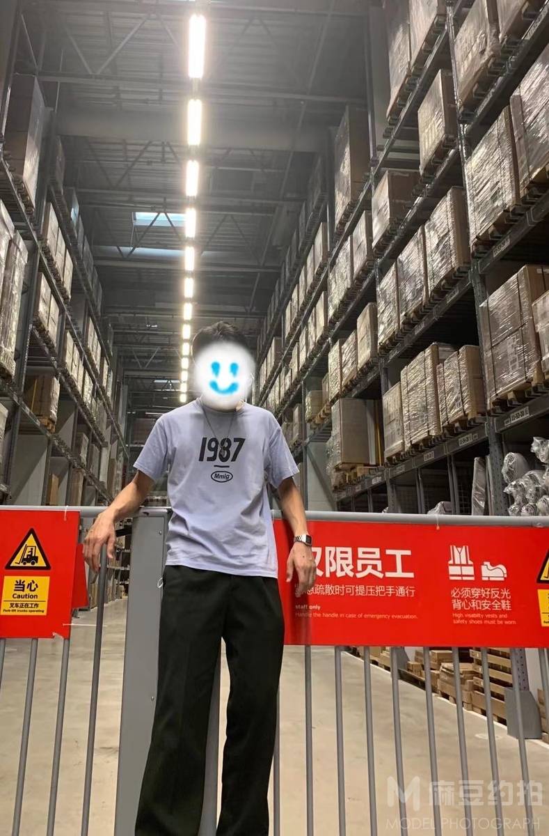 黑白模特