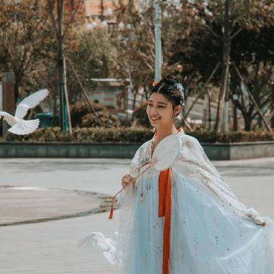 汉服模特