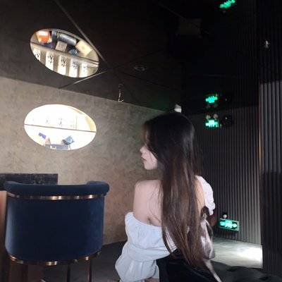 黑白模特