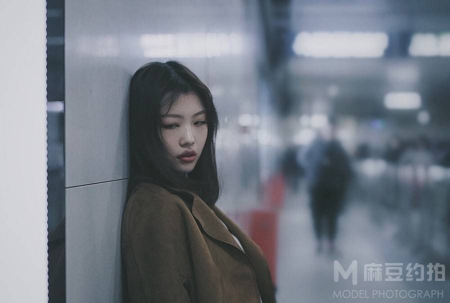 情绪模特