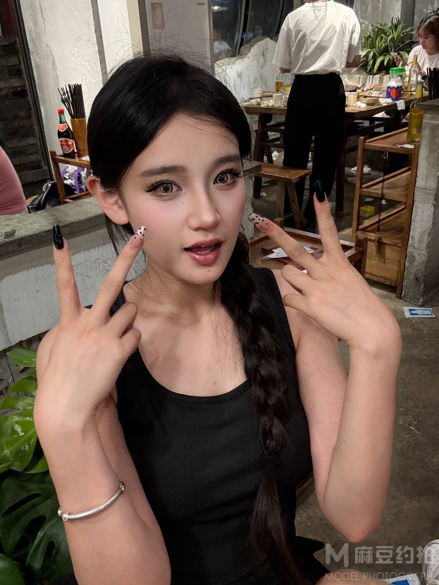 妆容模特