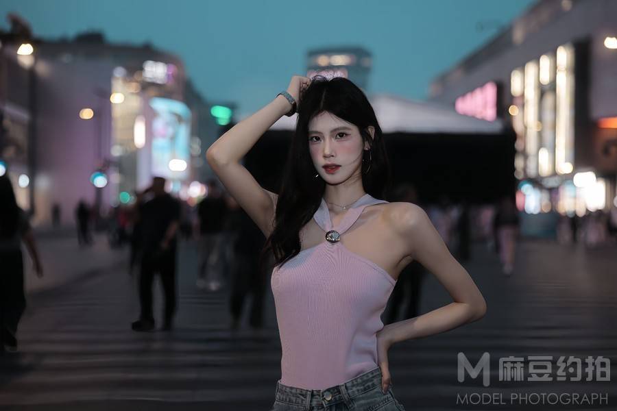 夜景模特