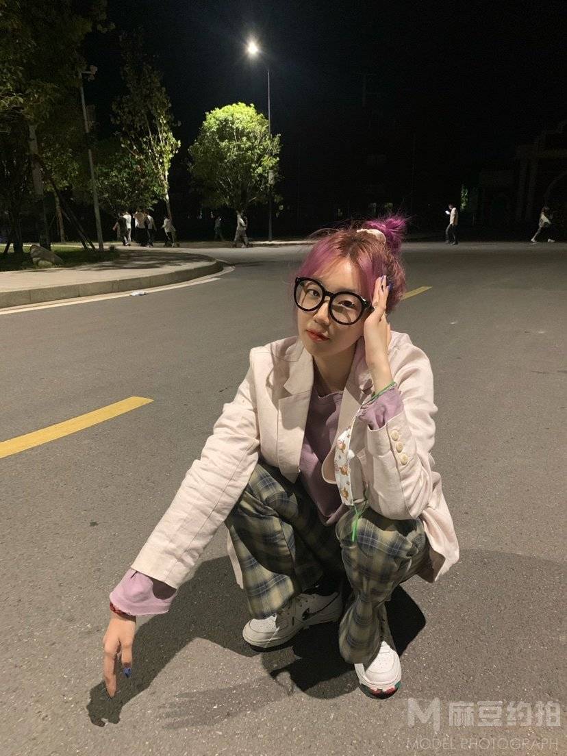 校园模特