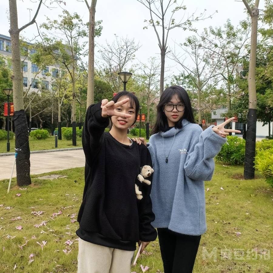 清新模特