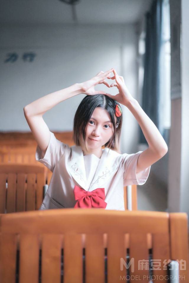 校园模特