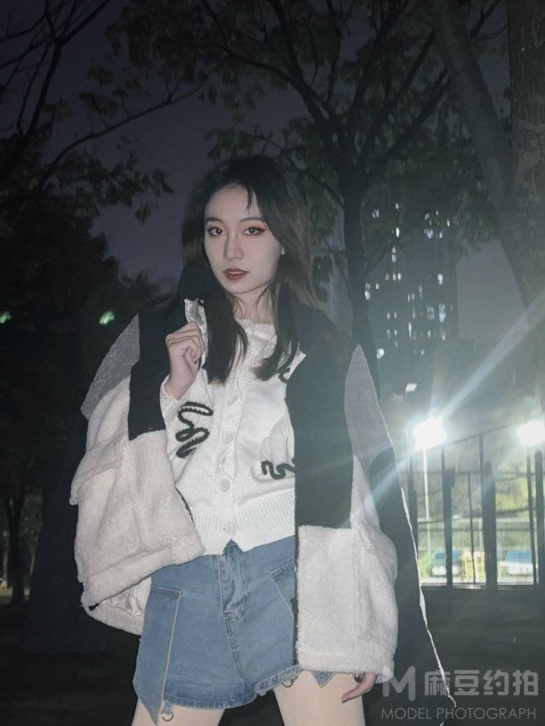 夜景模特