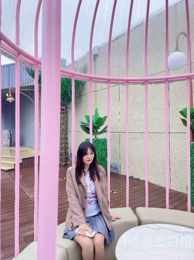 校园模特