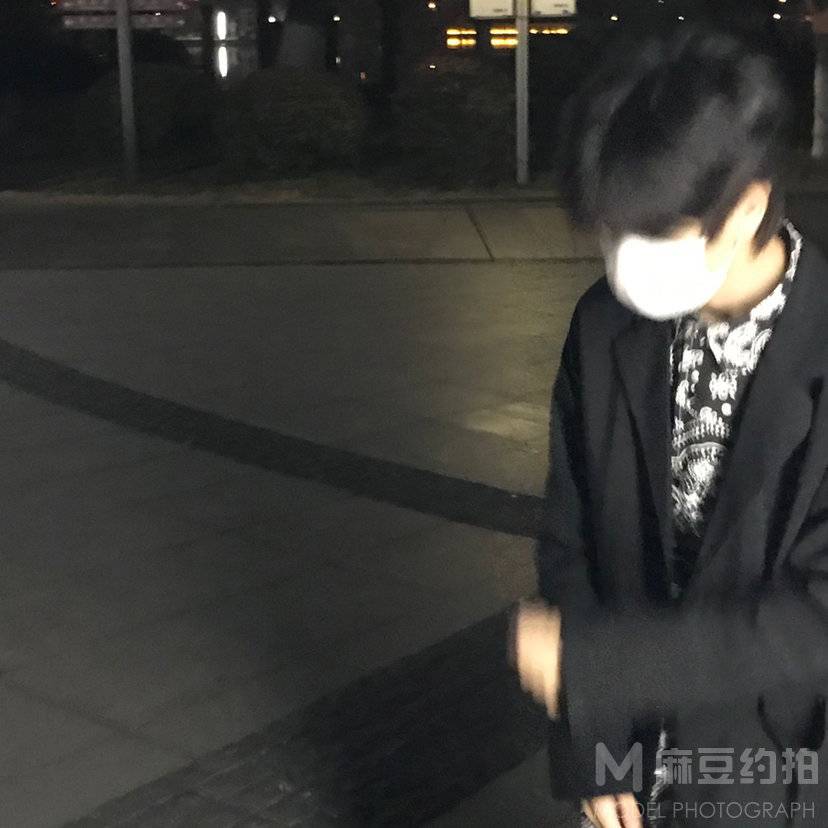 黑白模特