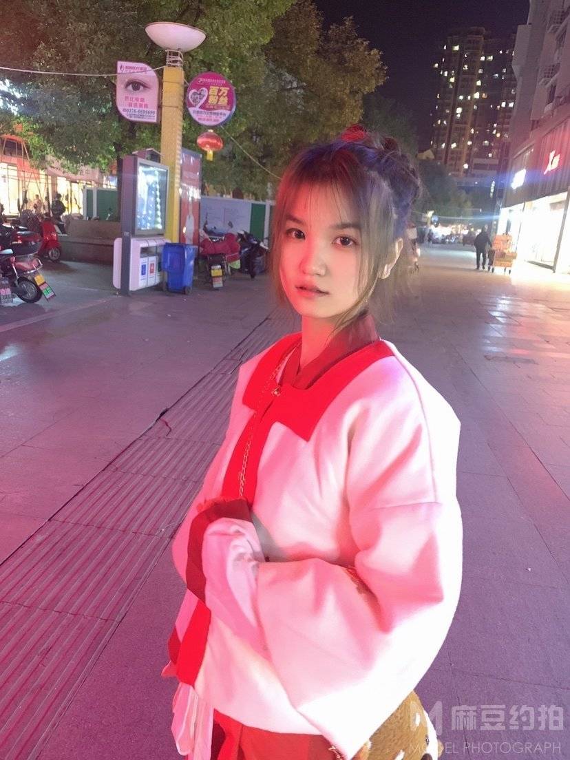 校园模特