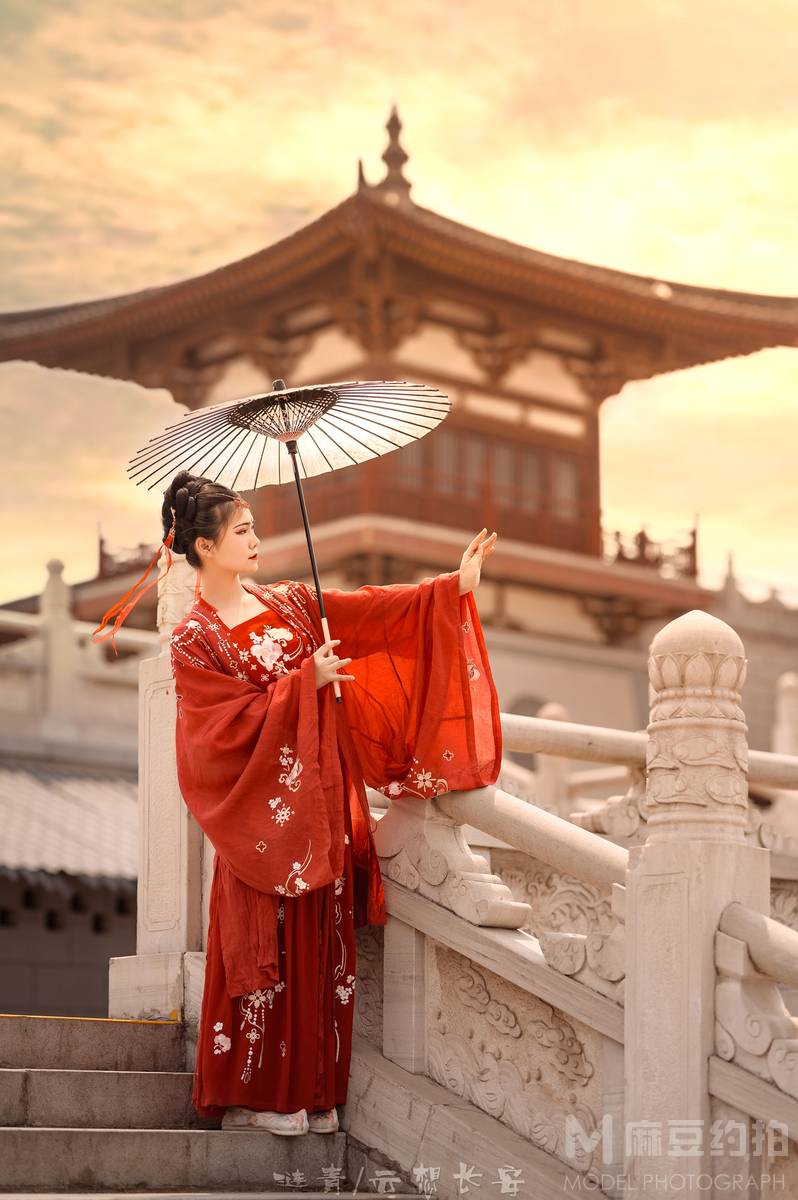 汉服模特