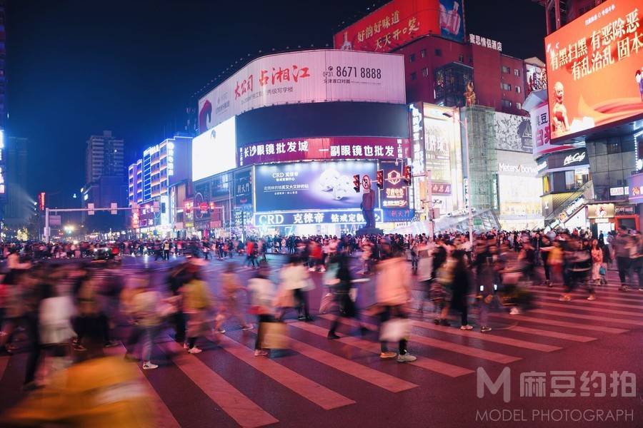 夜景模特
