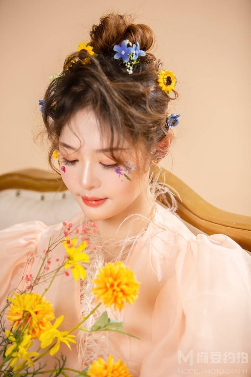 妆容模特