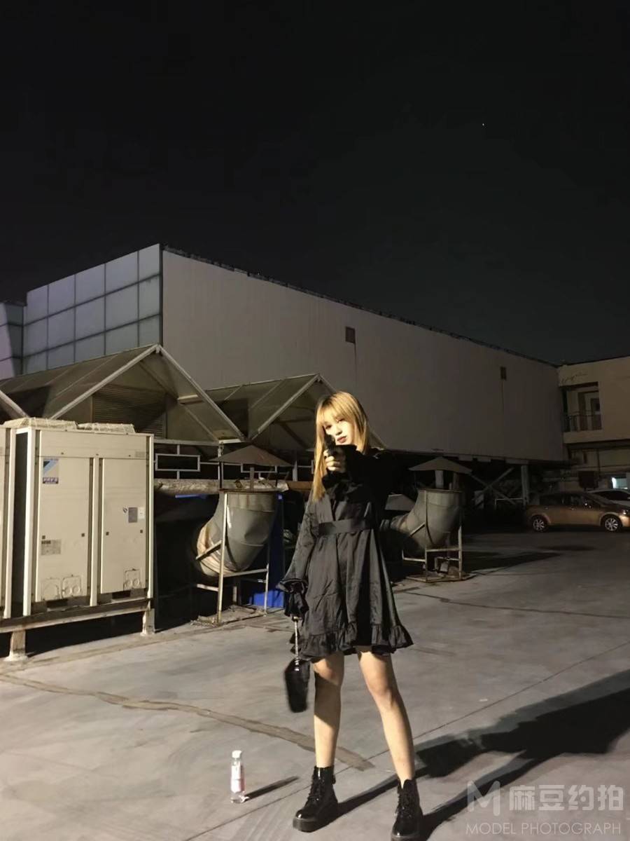 暗黑模特