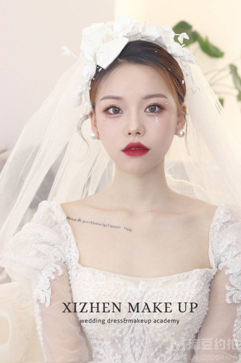 妆容模特