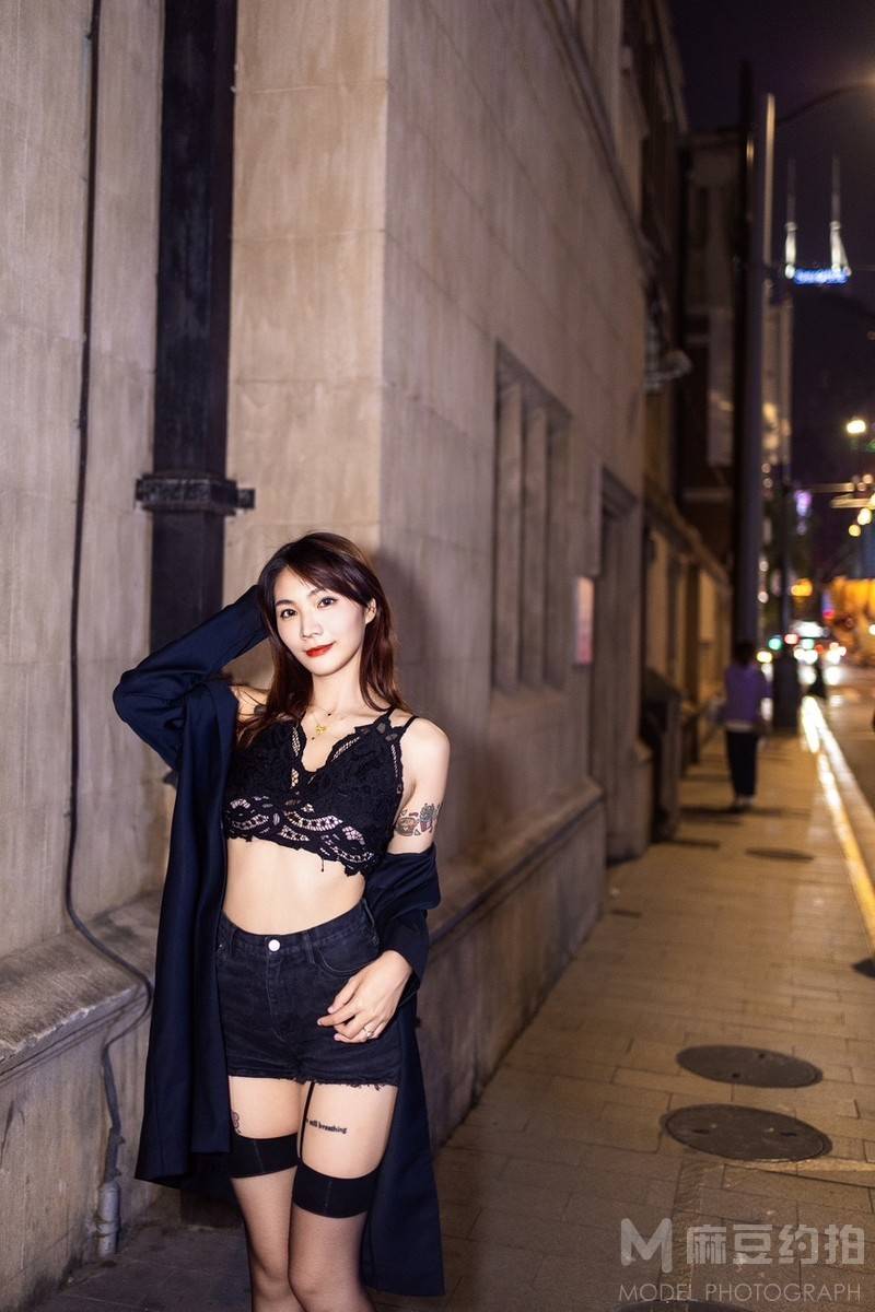 夜景模特